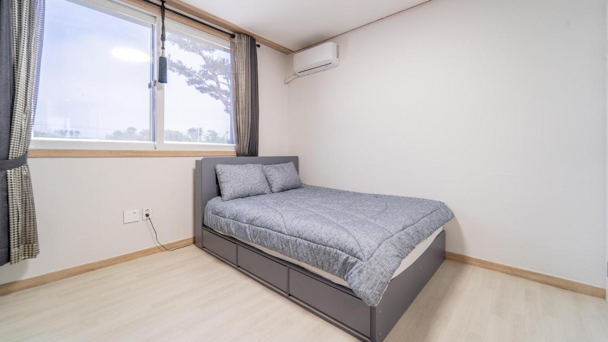 Goseong Pinetree Pension Стая снимка